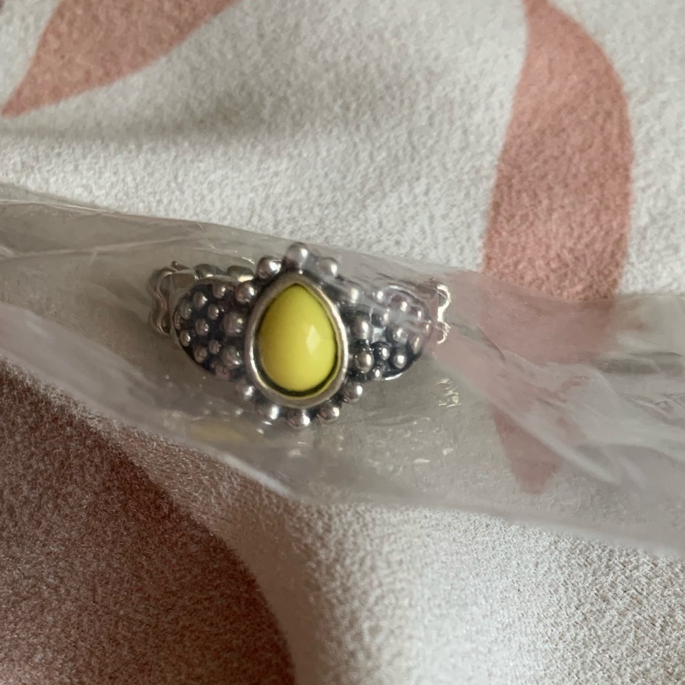 Jewelry - Picture 10 of 16